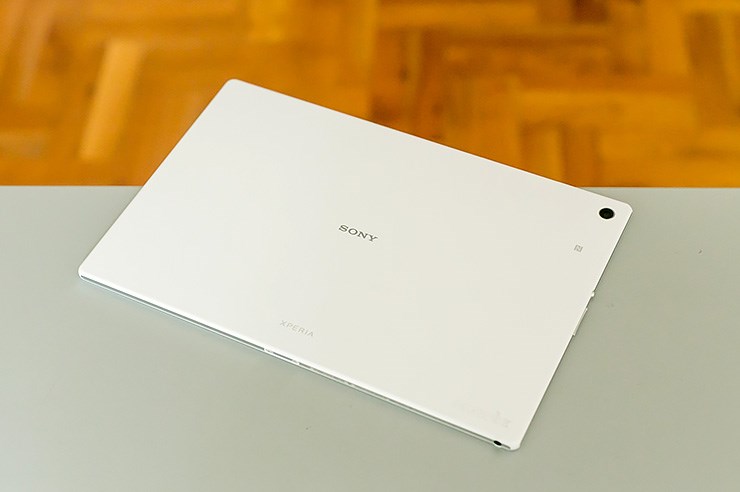 Sony Xperia Z2 Tablet (3).jpg